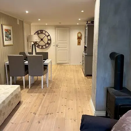 Tjodalyng - Ved Viksfjord - Sokkelleilighet Appartement Larvik